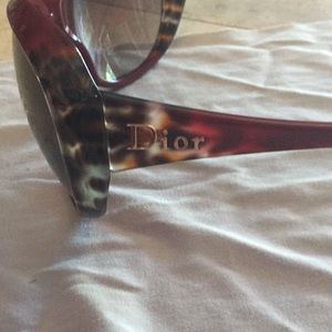 Amazing Dior red and leopard sunglasses